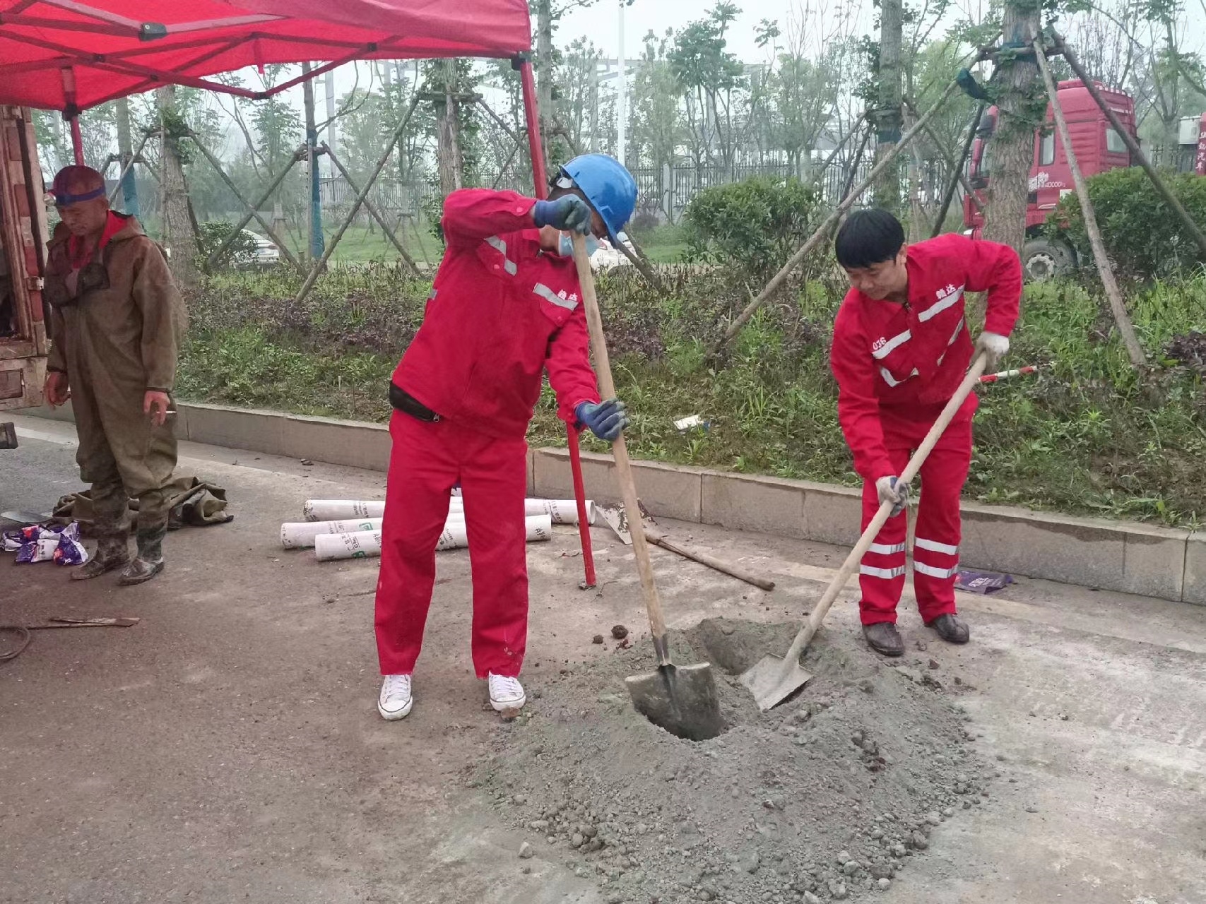 深圳管道疏通哪家好】及时进行市政管道清淤